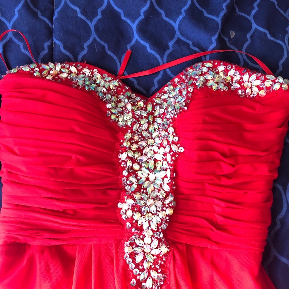 Red prom dress